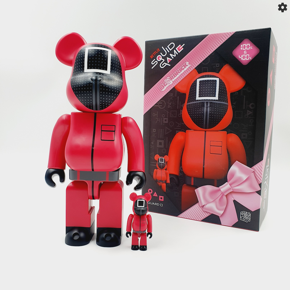 BE@RBRICK SQUID GAME GUARD SQUARE 400% 100%