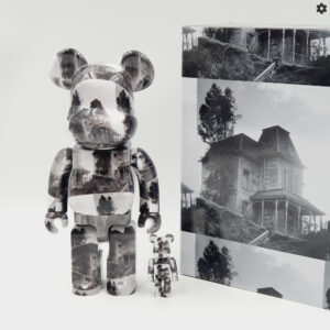BE@RBRICK BEETLE BATES MANSION (PSYCHO) 400% 100% - Front View