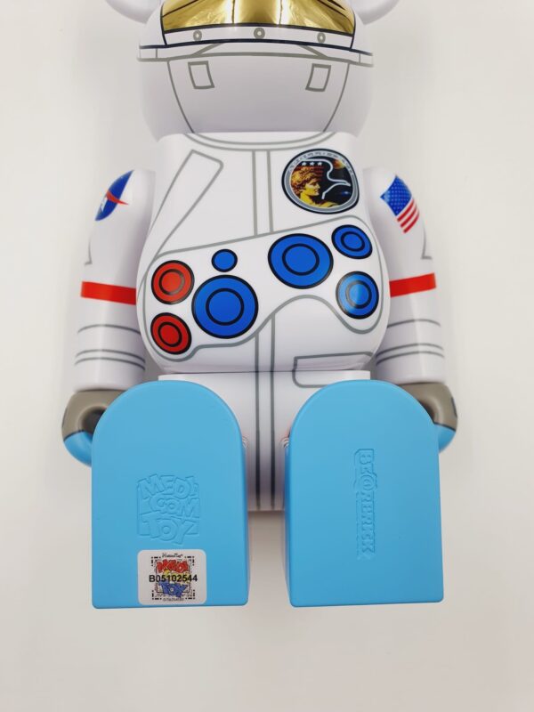 Be@rbrick Apollo 17 Astraunaut  400% & 100%  Bearbrick 2024 - Image 4